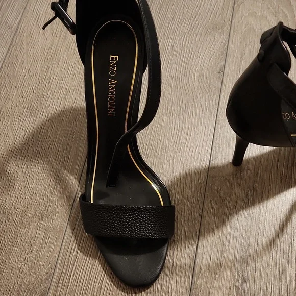 Sandals - Picture 2 of 2